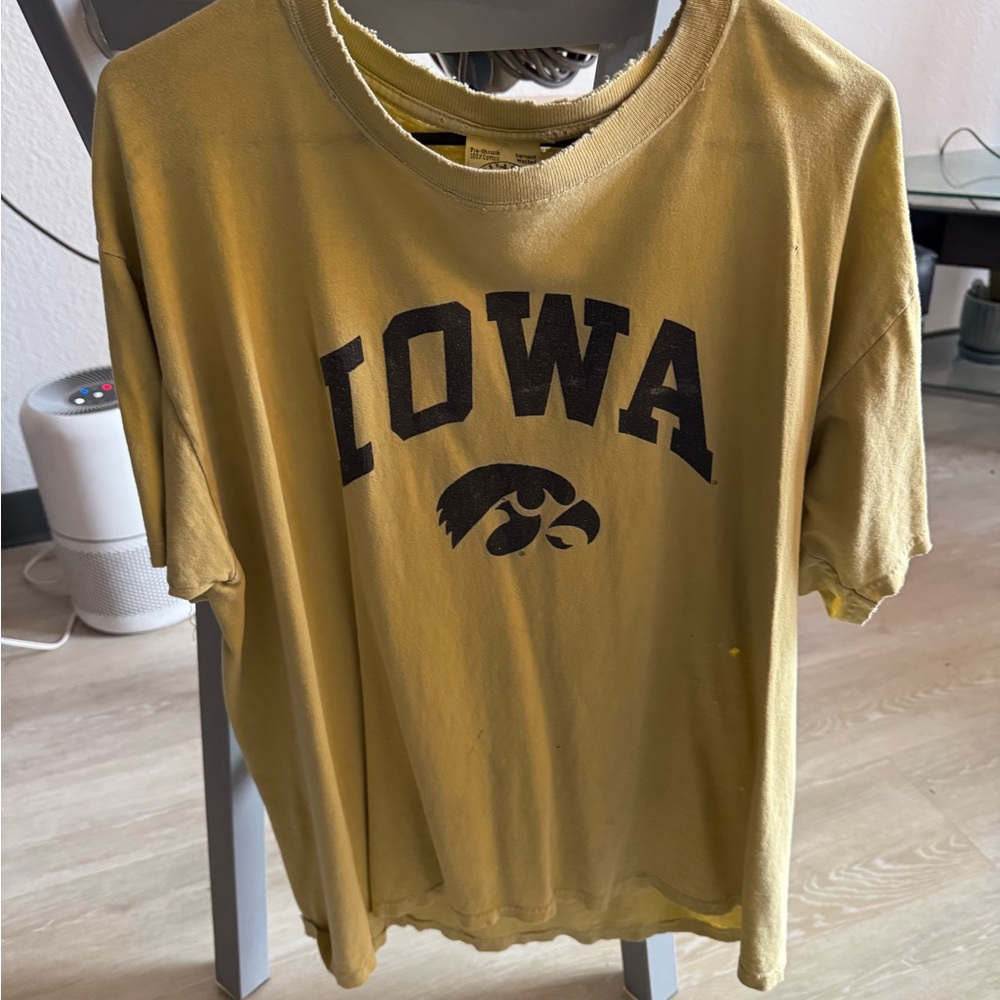 Anvil Authentic Pigment T-Shirt in Yellow